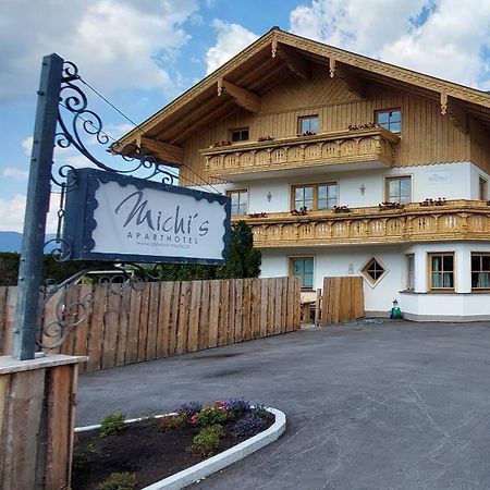 Michis Aparthotel Flachau Bagian luar foto