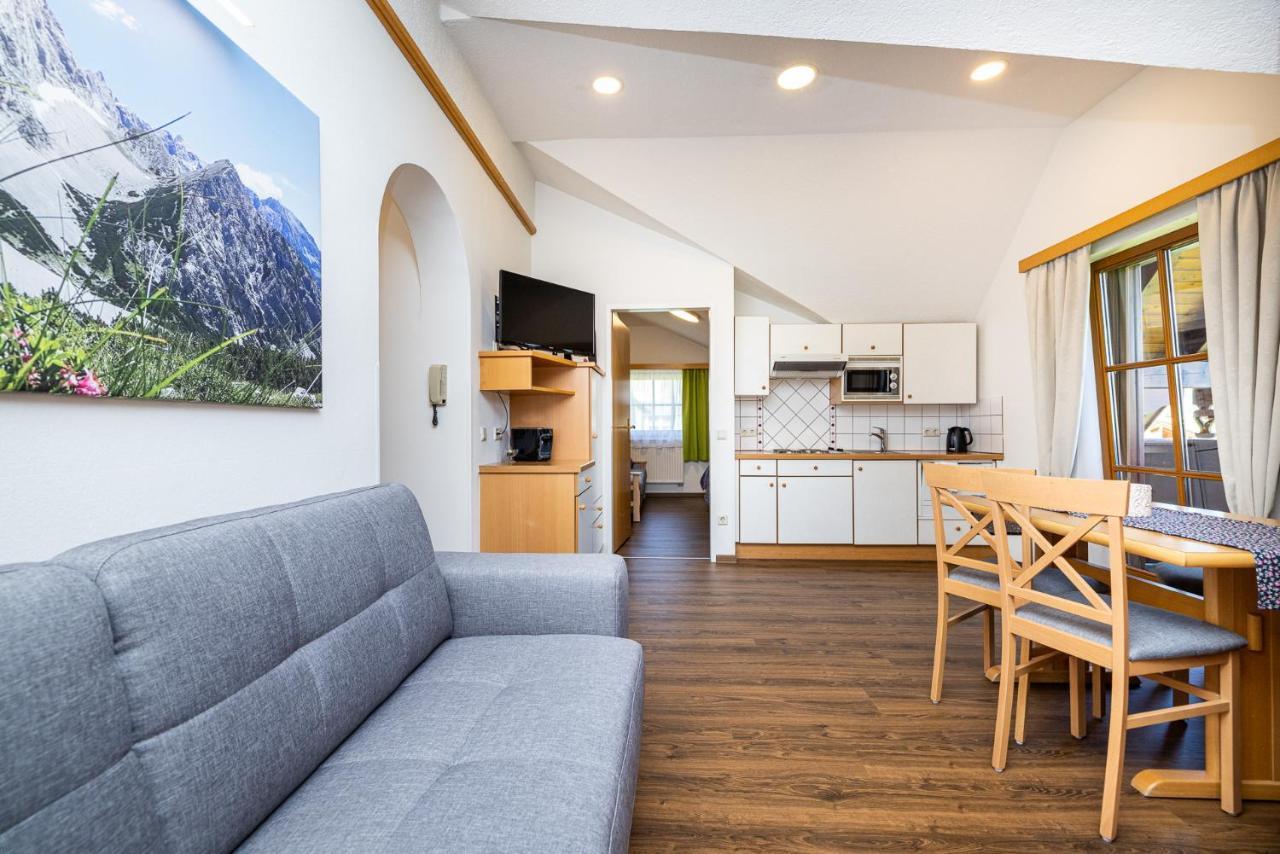 Michis Aparthotel Flachau Bagian luar foto