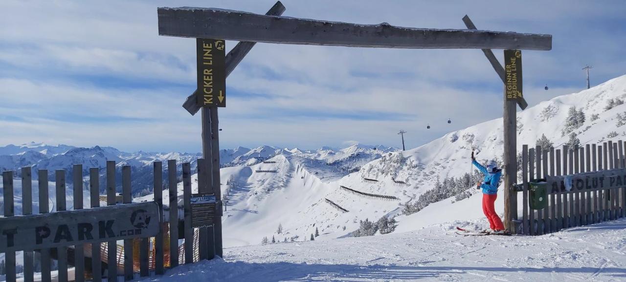 Michis Aparthotel Flachau Bagian luar foto